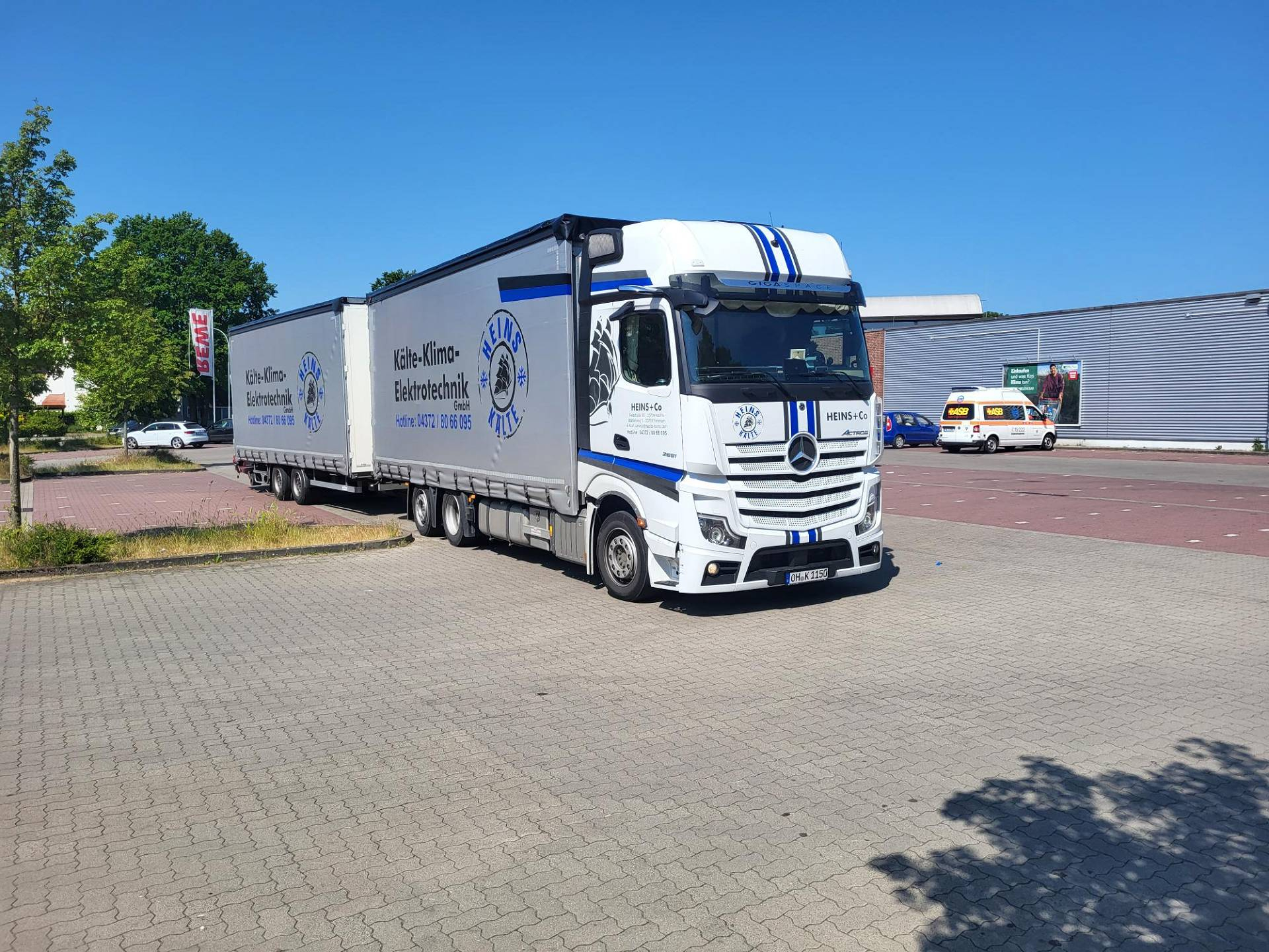 LKW Mit Anhanger